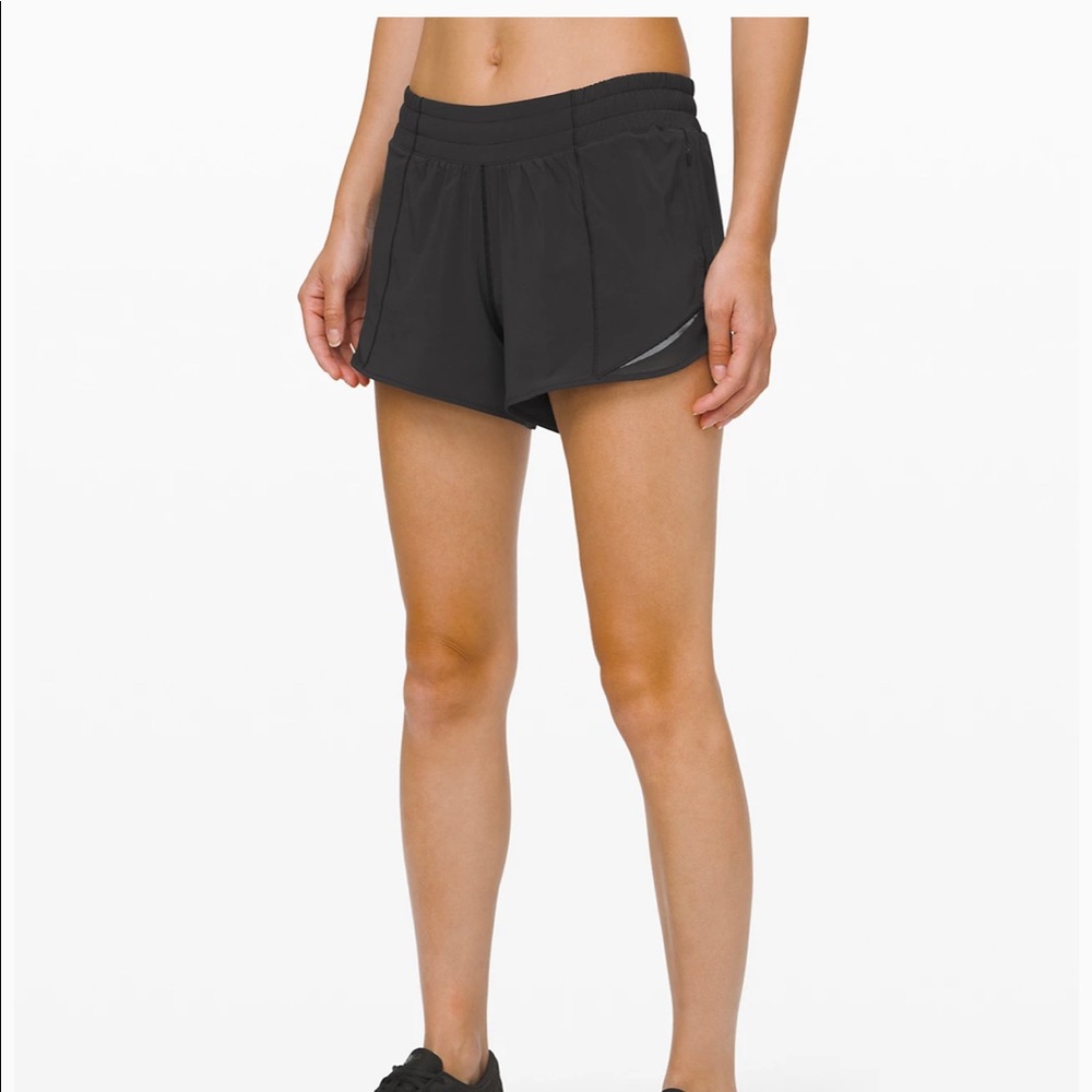 Lululemon Hotty Hot Short II Long 4"